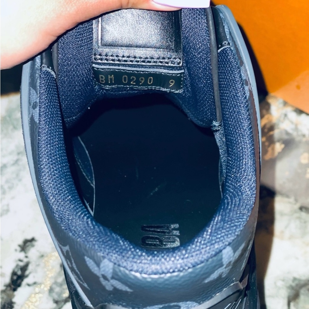 Louis Vuitton Black Rugged Boots with Chunky Sole - Picture 7 of 16